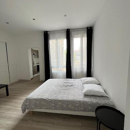 Ferienwohnung Peacefull, Face A La Cathedrale Reims Exterior foto