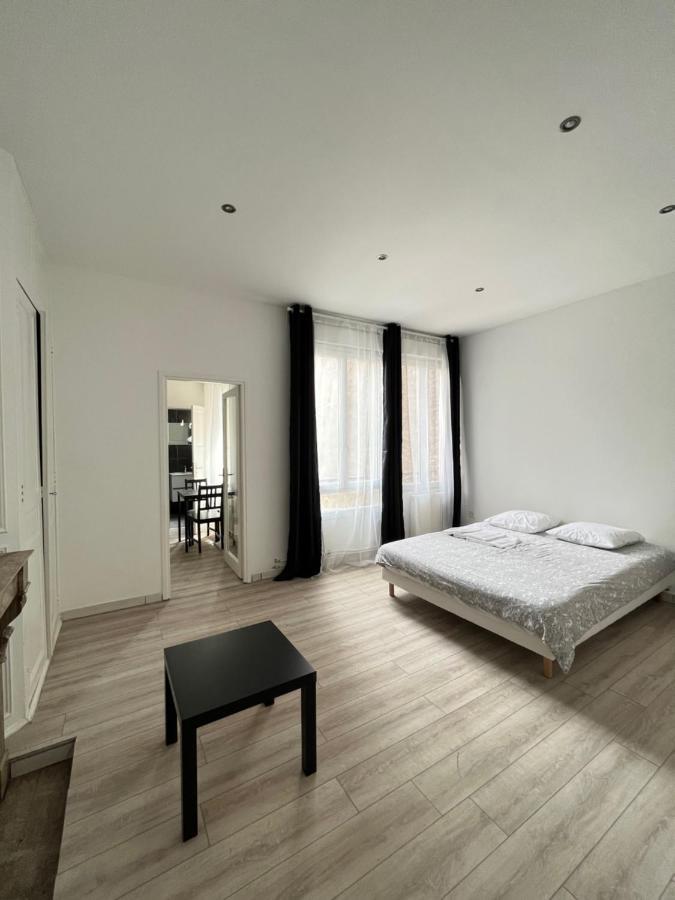 Ferienwohnung Peacefull, Face A La Cathedrale Reims Exterior foto