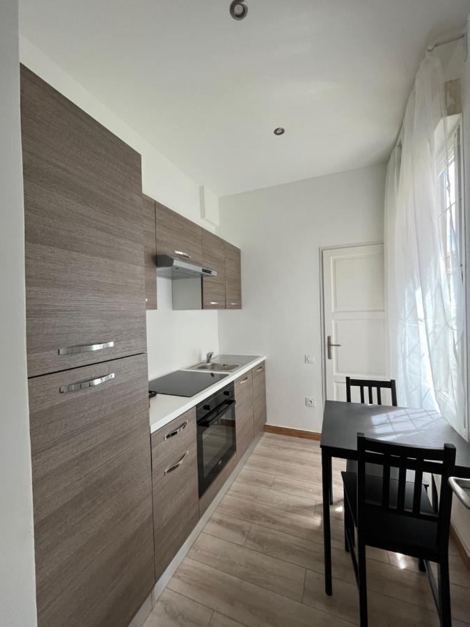 Ferienwohnung Peacefull, Face A La Cathedrale Reims Exterior foto